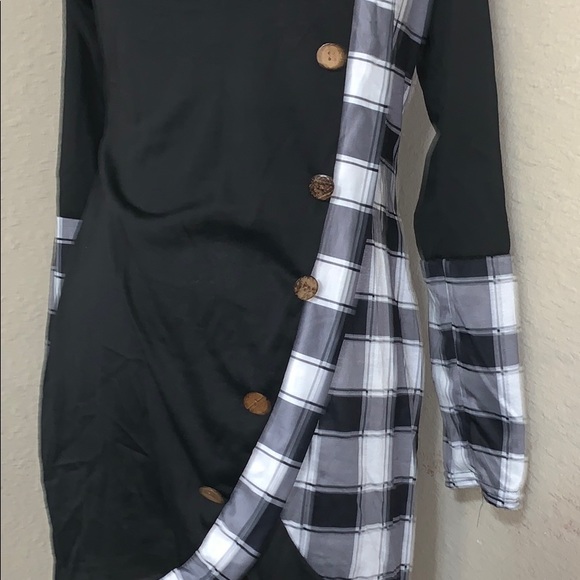 Top - Picture 3 of 3